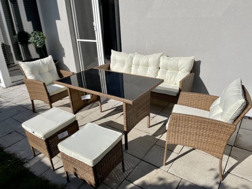 seata mebli do 5-7 osób na taras jasny technoarattan z poduszkami na taras